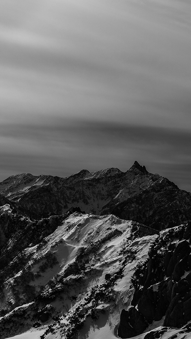 冬の燕岳から撮影した槍ヶ岳の写真をiphone 5用の壁紙として配布します 大輔べ