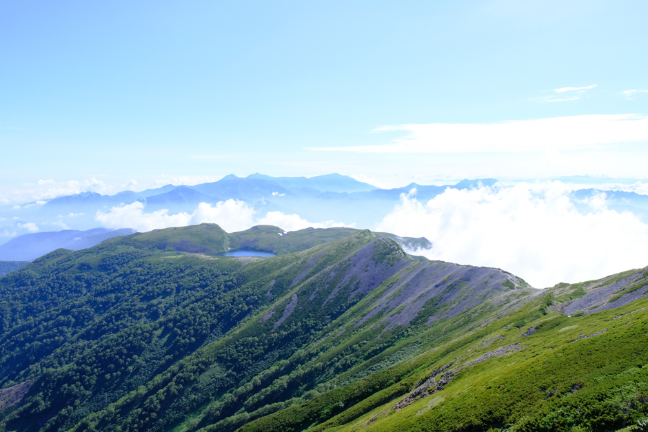 小蓮華山から見た白馬大池
